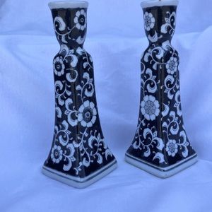 Set of 2 Black and White Floral
Candle Holders
